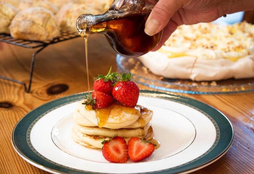 Margaret's Cottage B&b