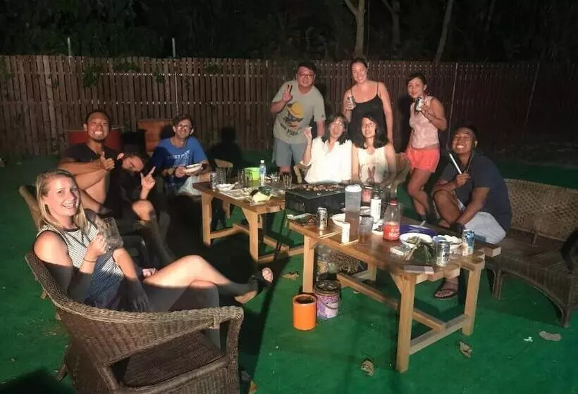 Majatalo Guest House Waraenmon   Hostel