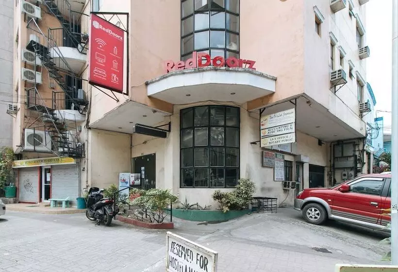 ペンション Reddoorz Near Quirino Station Manila