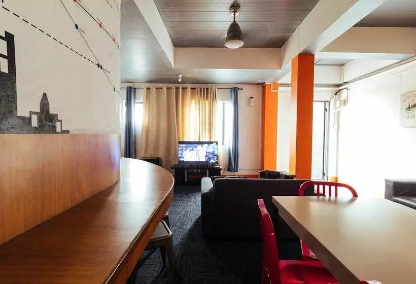 ペンション Reddoorz Near Quirino Station Manila