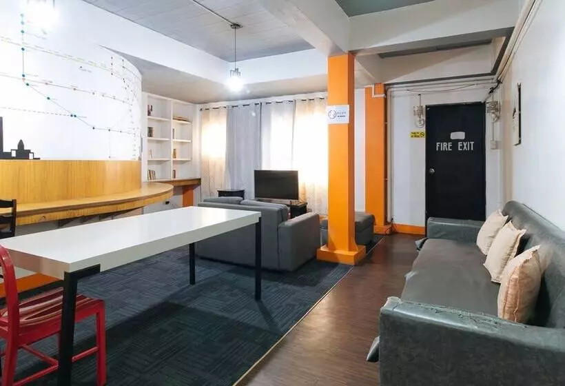 ペンション Reddoorz Near Quirino Station Manila