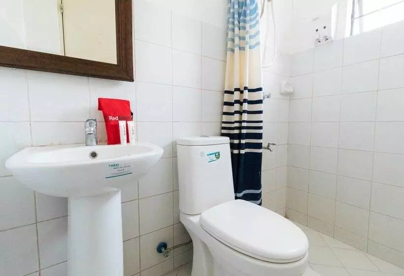 ペンション Reddoorz Near Quirino Station Manila