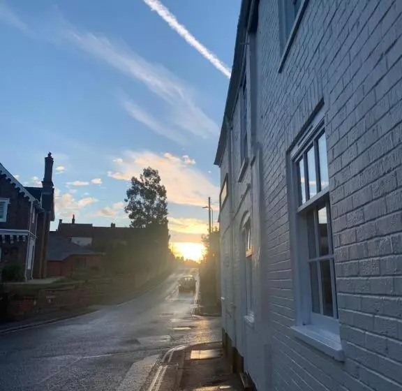 Majatalo The Traveller's B&b