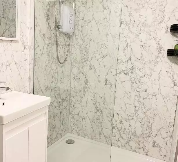 Majatalo The Traveller's B&b