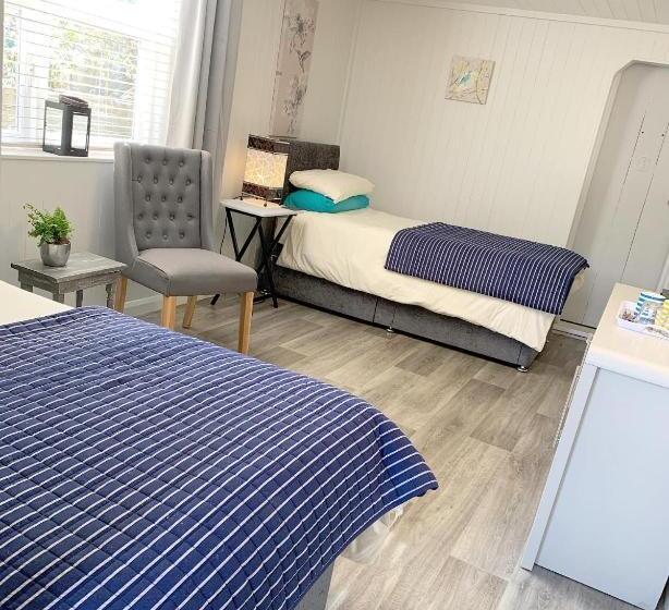 بنسيون The Traveller's B&b