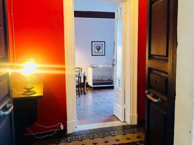 تختخواب و صبحانه I Lumi