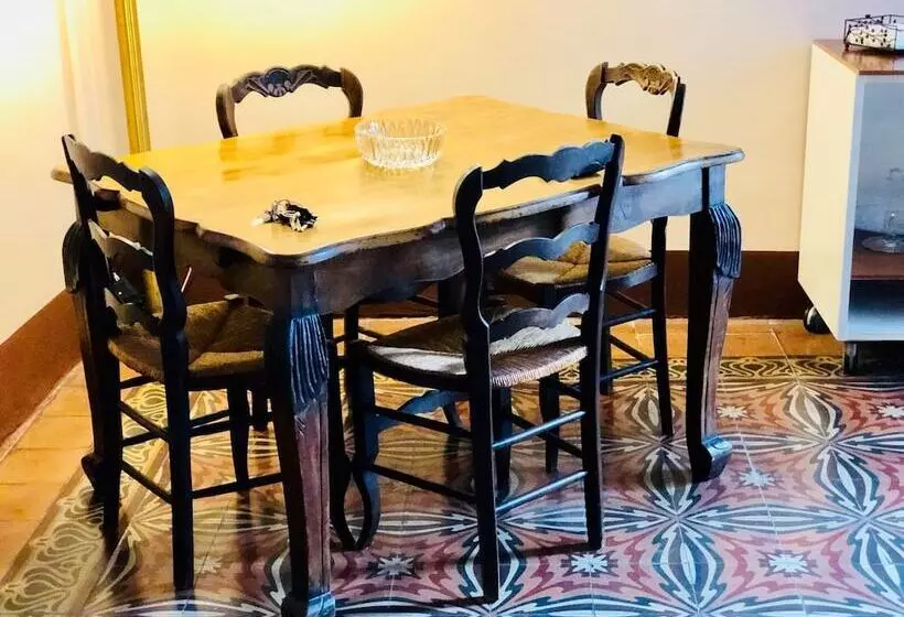 تختخواب و صبحانه I Lumi