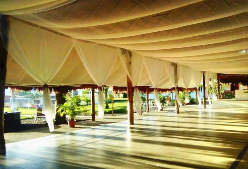 Finca Hotel Yerbabuena