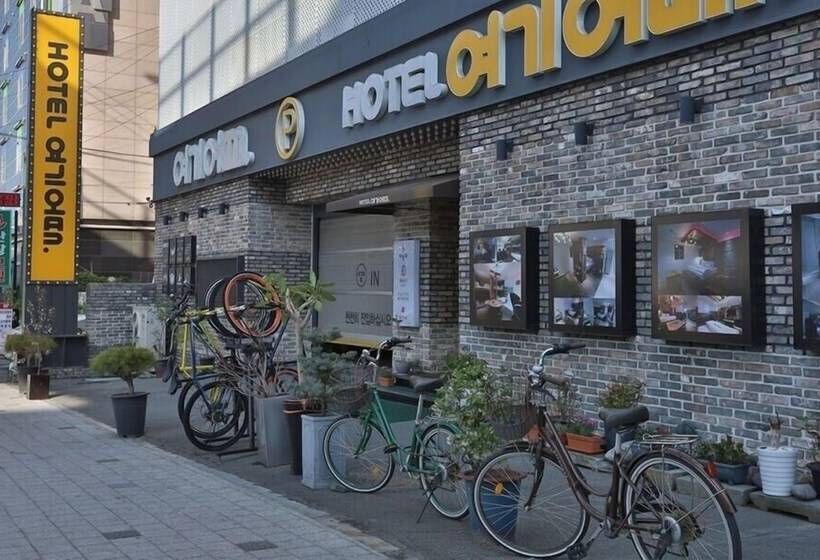 Hotel Yeogieutte Dongdaegu