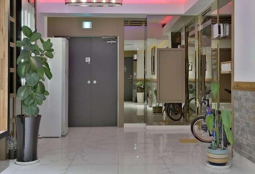 Hotel Yeogieutte Dongdaegu