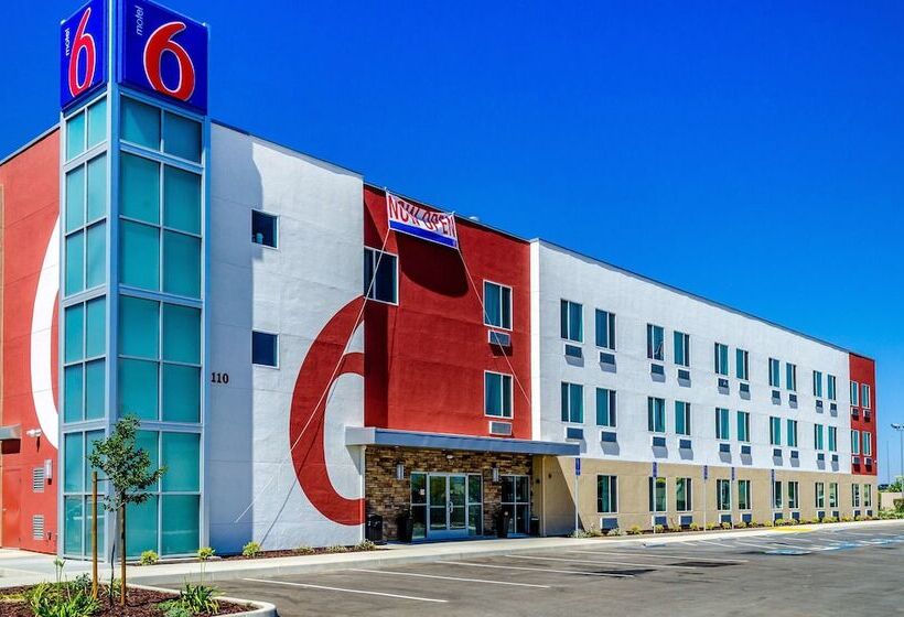 Motel 6 Livingston, Ca   Merced County