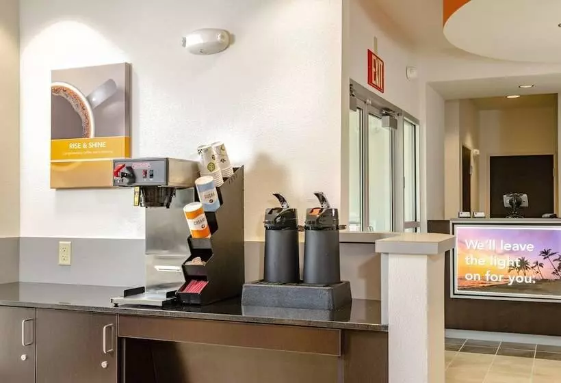 Motel 6 Livingston, Ca   Merced County