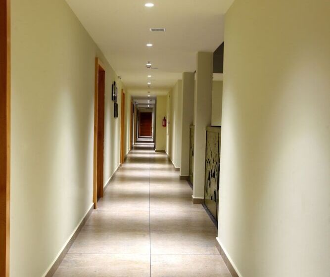 ホテル Woodnote Thekkady