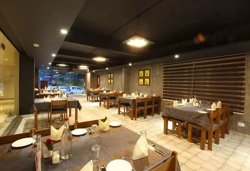 ホテル Woodnote Thekkady