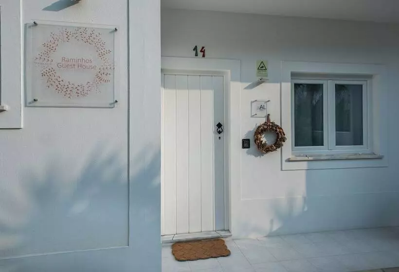 Majatalo Raminhos Guest House