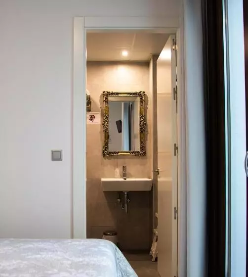 ホテル Amphora Alojamiento Ecija