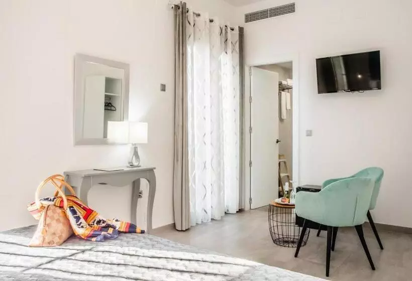 ホテル Amphora Alojamiento Ecija