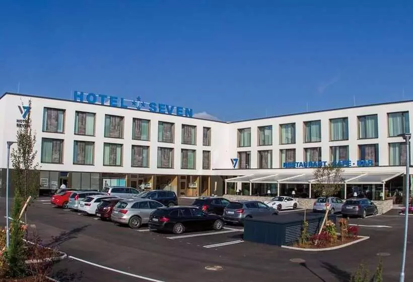 ホテル Seven