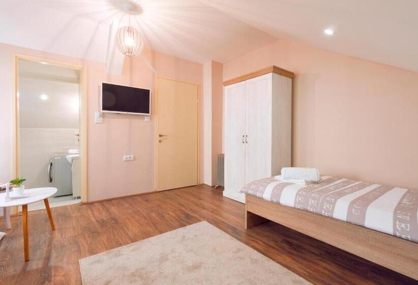 پانسیون Anamari Loft Rooms