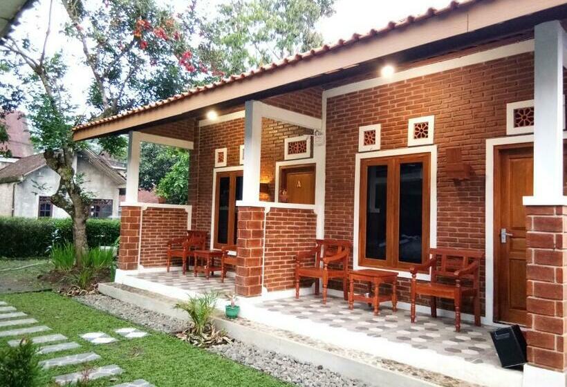 پانسیون Genthong Homestay
