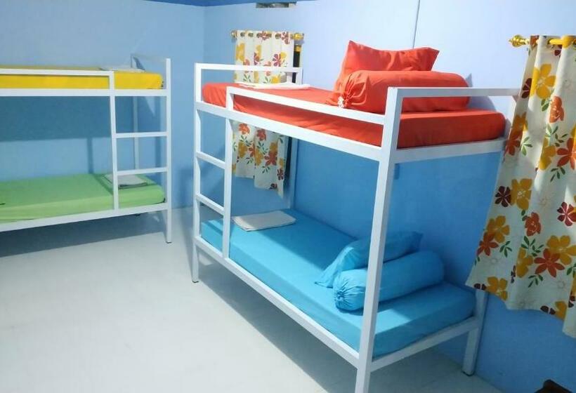 پانسیون Genthong Homestay