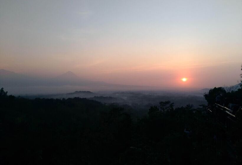 پانسیون Genthong Homestay