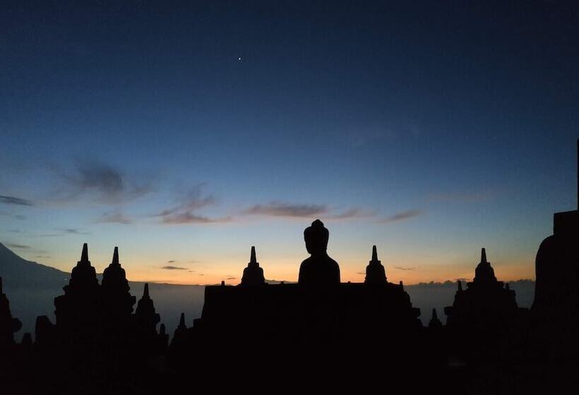 پانسیون Genthong Homestay