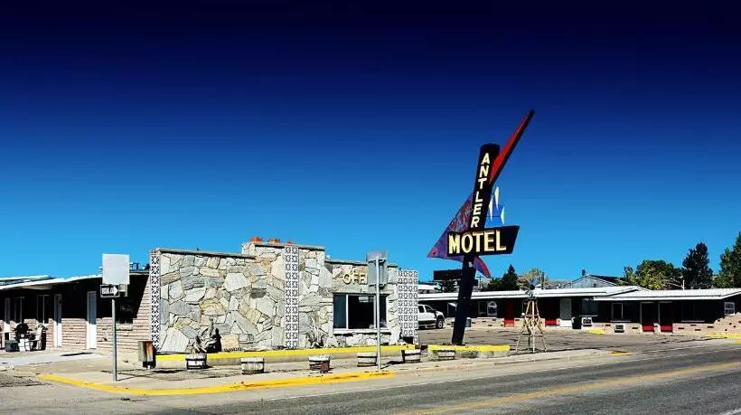 Antler Motel