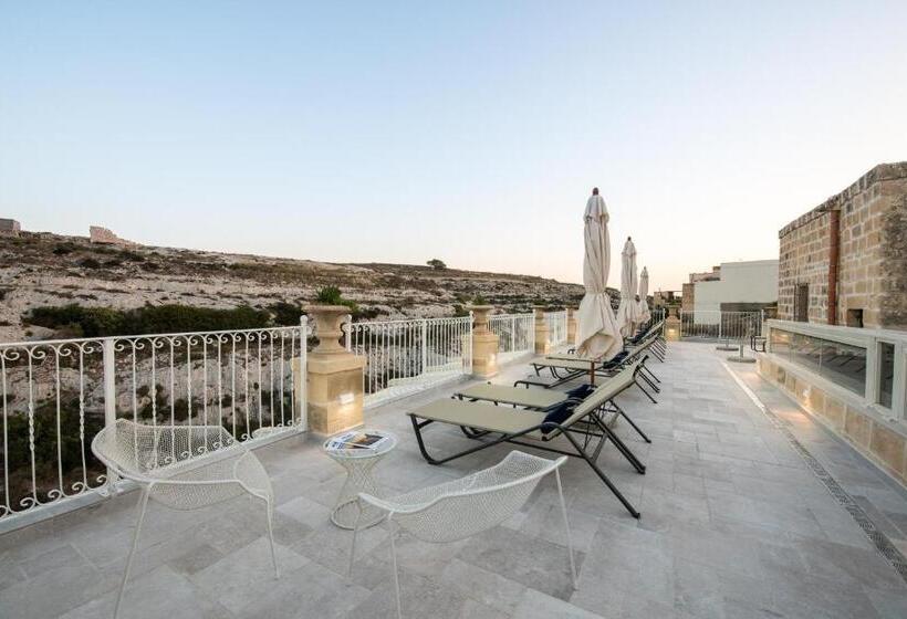 هتل Cesca S Boutique