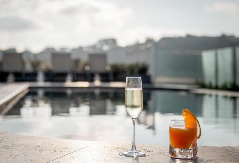 هتل Cesca S Boutique