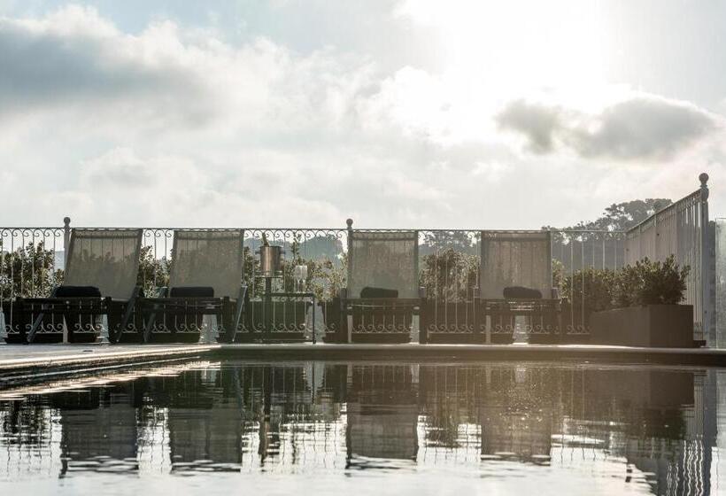 هتل Cesca S Boutique