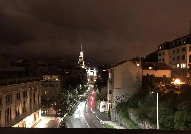 ホテル Intelier Victoria