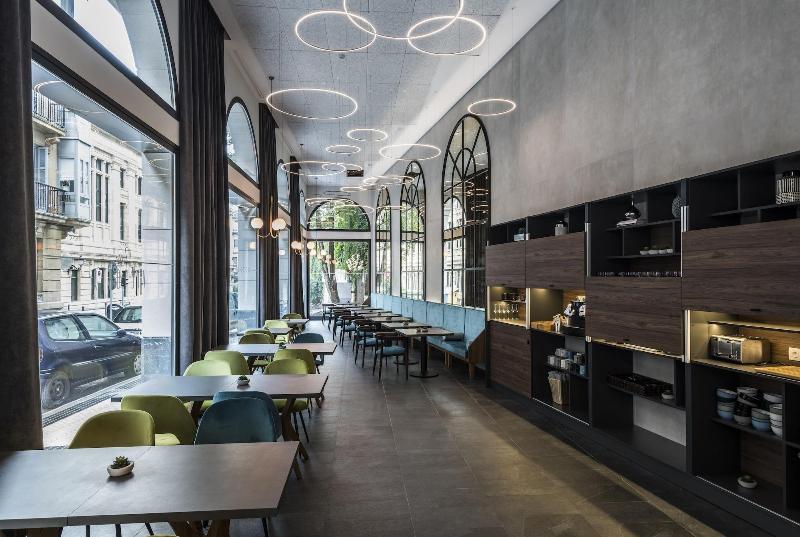 هتل Intelier Victoria