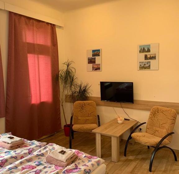 膳宿费 Penzion Mar