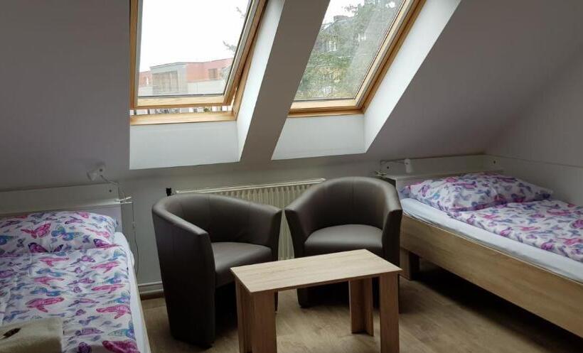 膳宿费 Penzion Mar