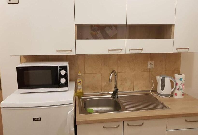 膳宿费 Penzion Mar