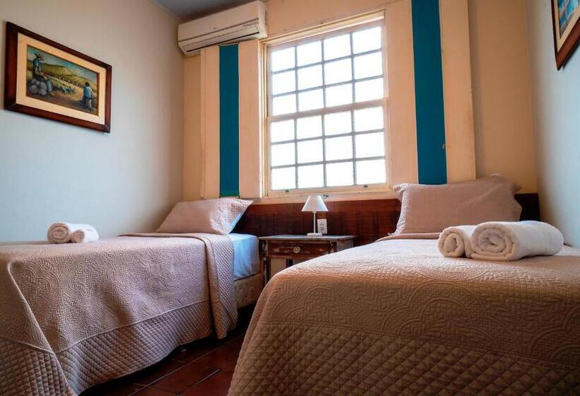 پانسیون Pousada Das Cavalhadas