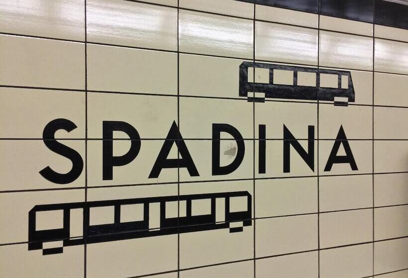 펜션 Spadina Guesthouse