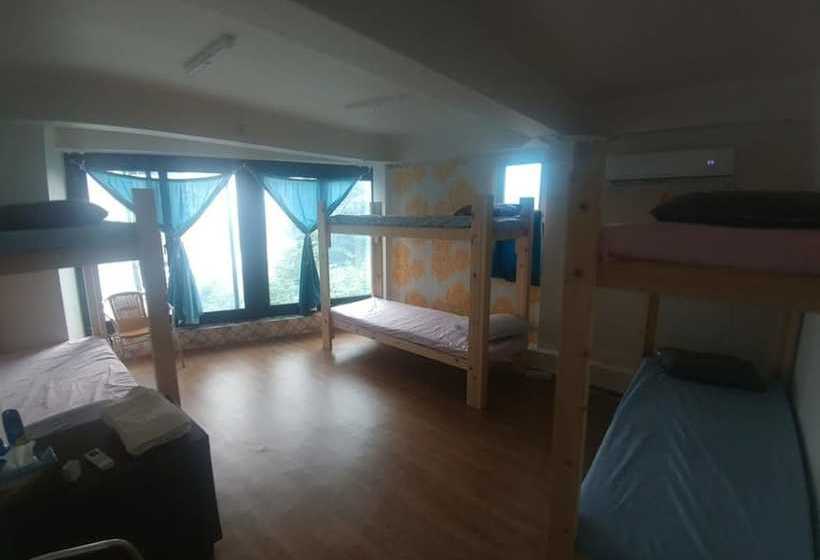 Redo Backpackers Hostel