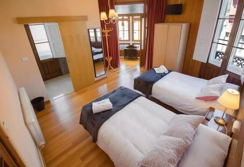 ペンション La Posada De La Casona De Sarria