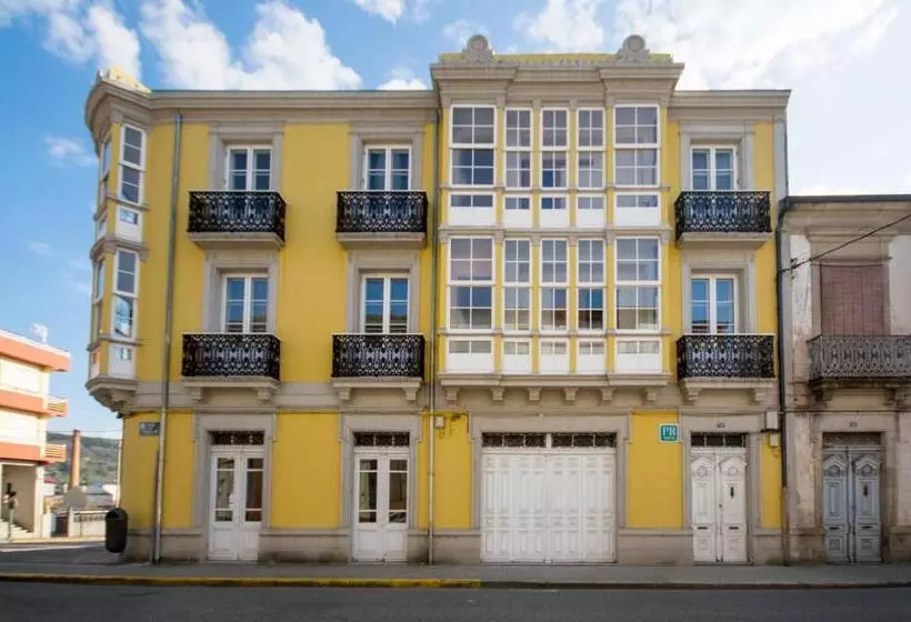 ペンション La Posada De La Casona De Sarria