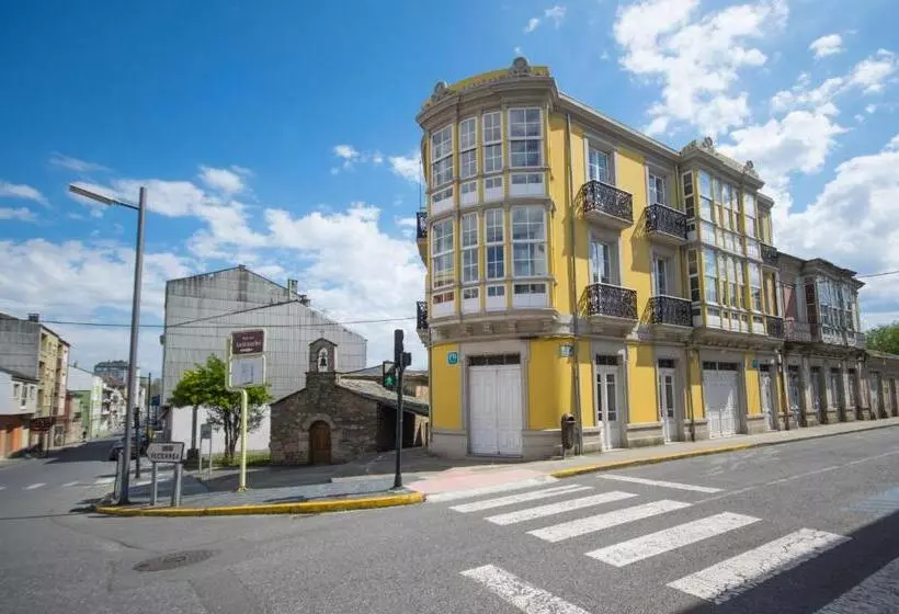 ペンション La Posada De La Casona De Sarria