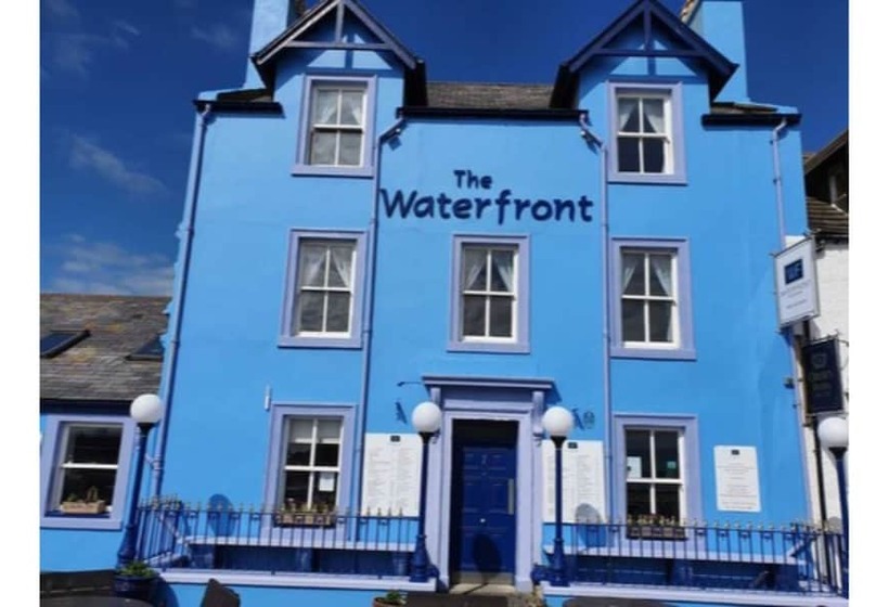 Отель The Waterfront