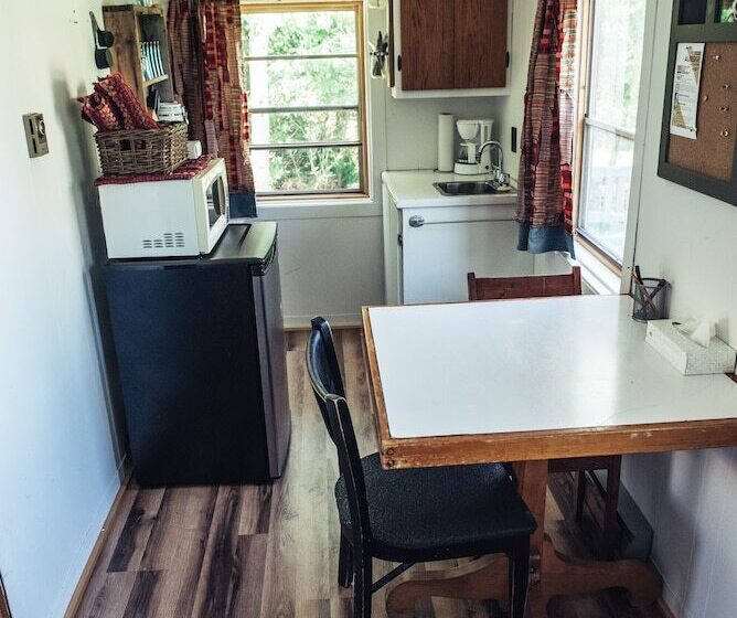 فندق صغير Auberge Et Salle De Spectacle La Fascine