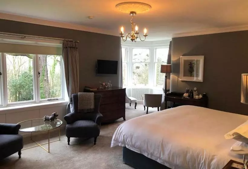 ペンション Woodcroft House