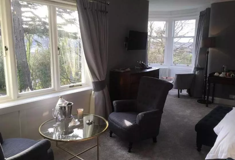 ペンション Woodcroft House