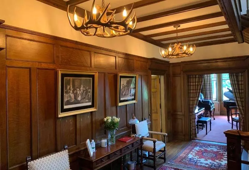 ペンション Woodcroft House