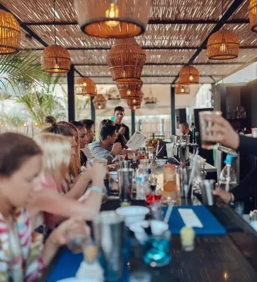 هاستل Mayan Monkey Los Cabos   Adults Only
