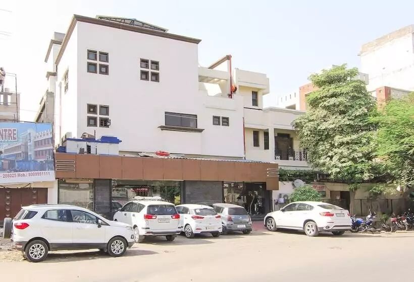 Fabhotel Solitaire Inn