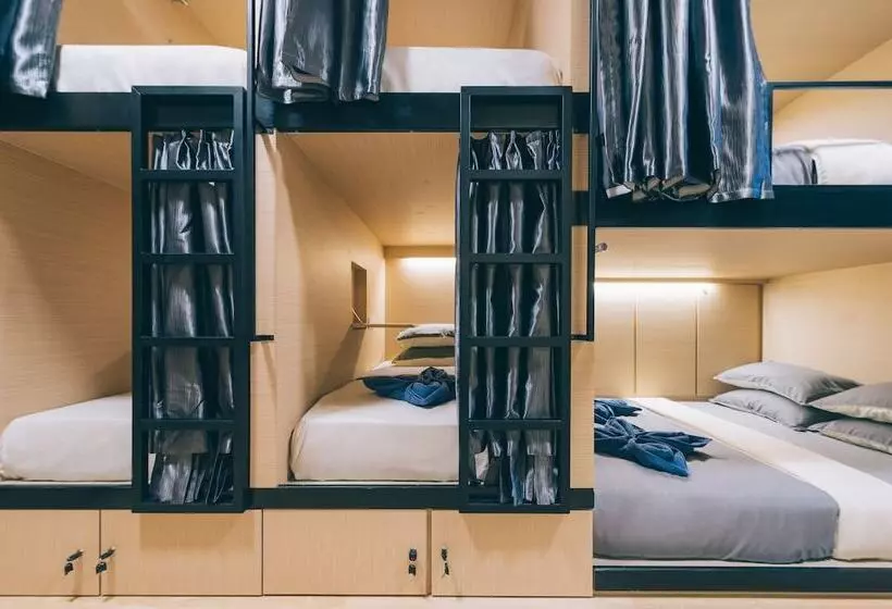 Capsule Hotel Wanderloft Capsule Hostel